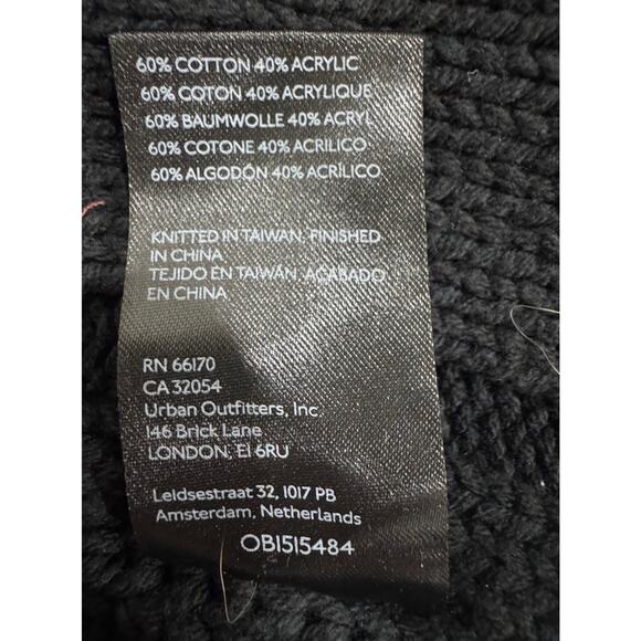 Chunky Knit Black Pullover Sweater Leaf Pattern Casual Cozy - Picture 6 of 7